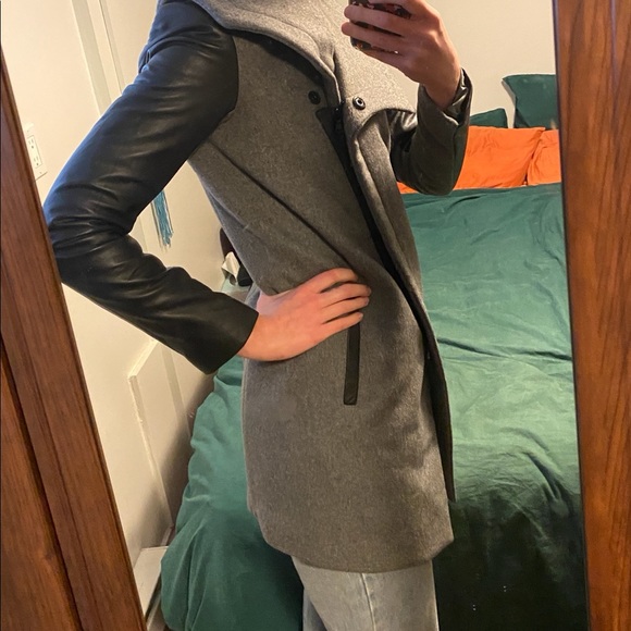 Danier Wool and Leather Coat - NWT - Picture 6 of 7